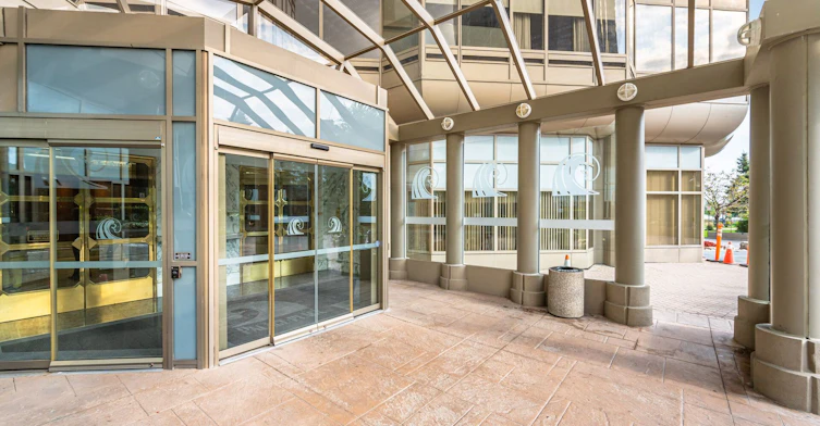 1004-1 Palace Pier Court, Toronto, ON, M8X 0A1 - 3