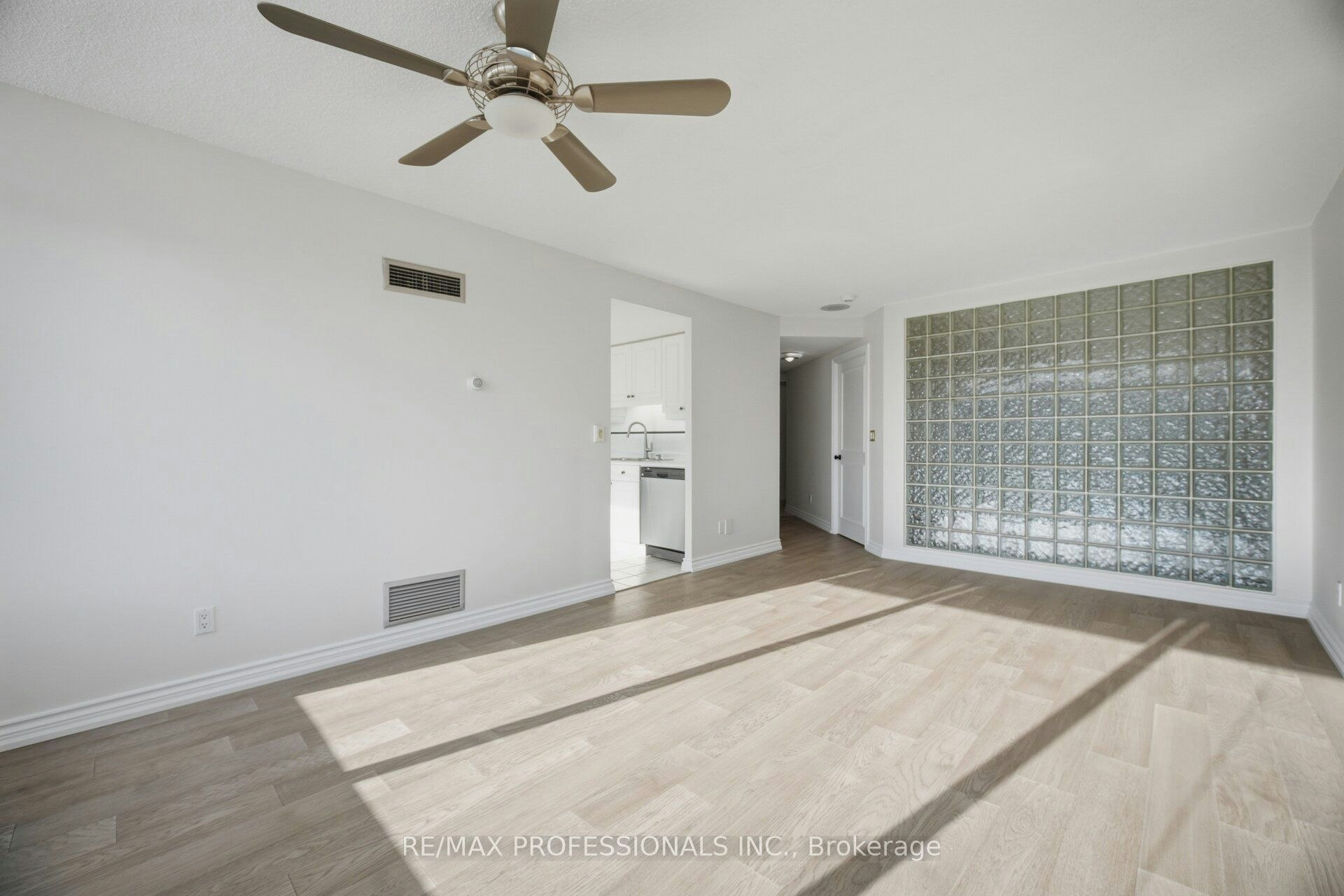 1004-1 Palace Pier Court, Toronto, ON, M8X 0A1 - 10