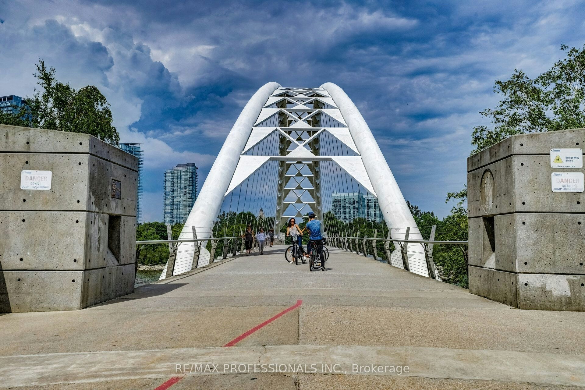 1004-1 Palace Pier Court, Toronto, ON, M8X 0A1 - 48