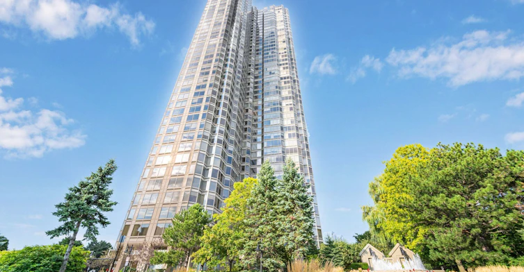 1004-1 Palace Pier Court, Toronto, ON, M8X 0A1