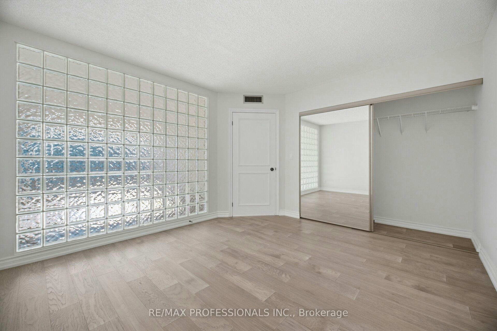 1004-1 Palace Pier Court, Toronto, ON, M8X 0A1 - 19