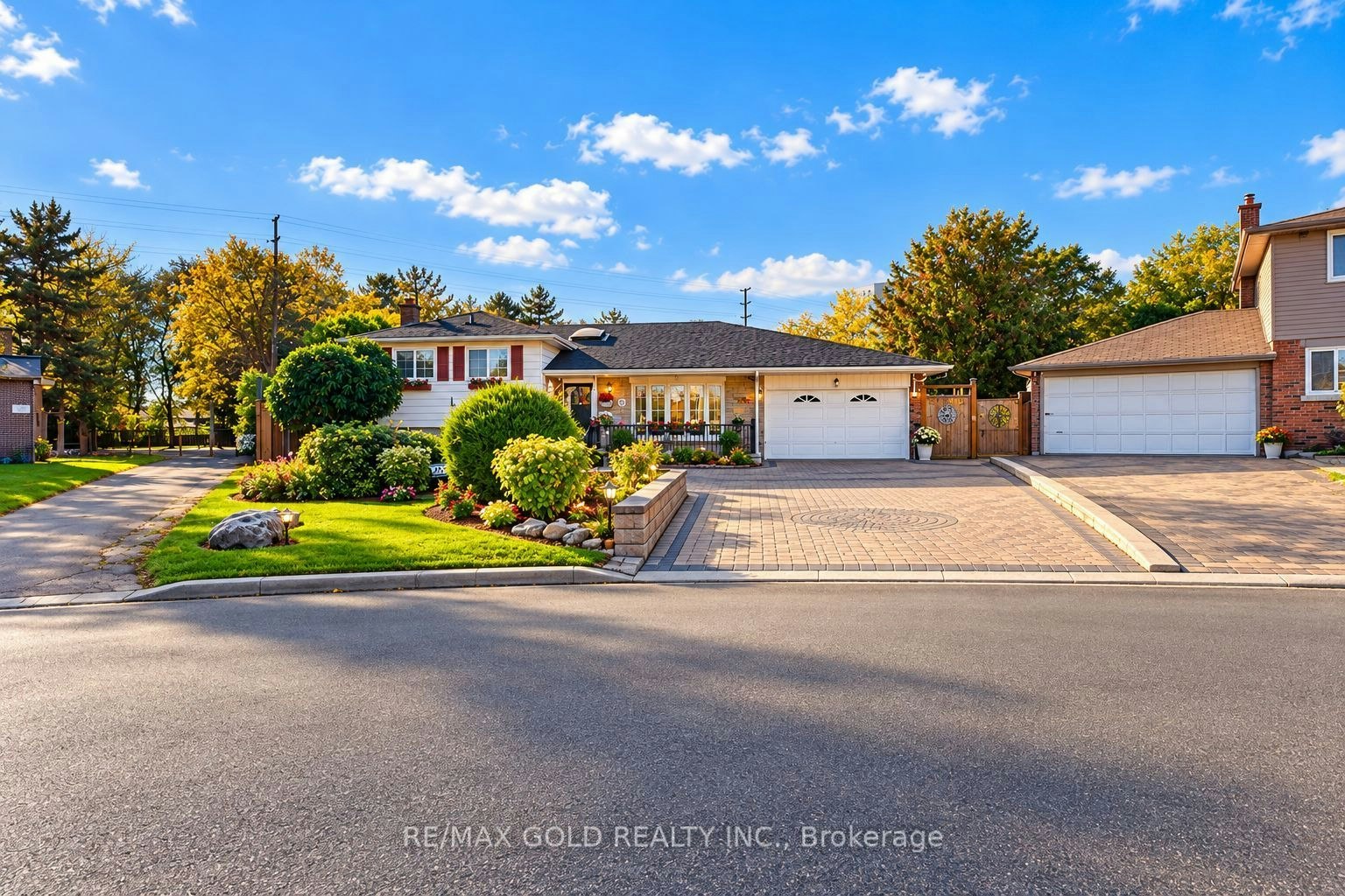8 Easton Place, Brampton, ON, L6T 2A7