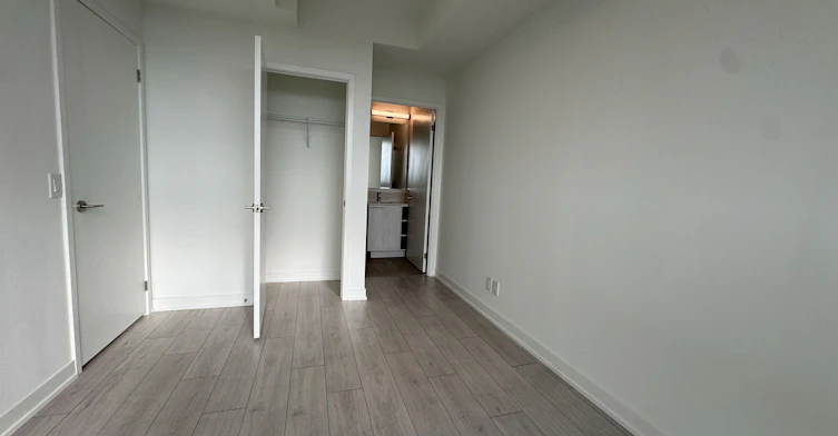 718-1381 Lakeshore Road E, Mississauga, ON, L5E 1G6 - 10