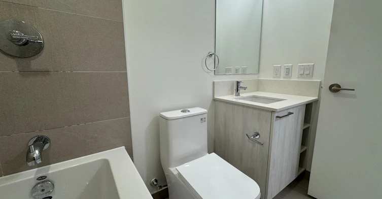 718-1381 Lakeshore Road E, Mississauga, ON, L5E 1G6 - 12
