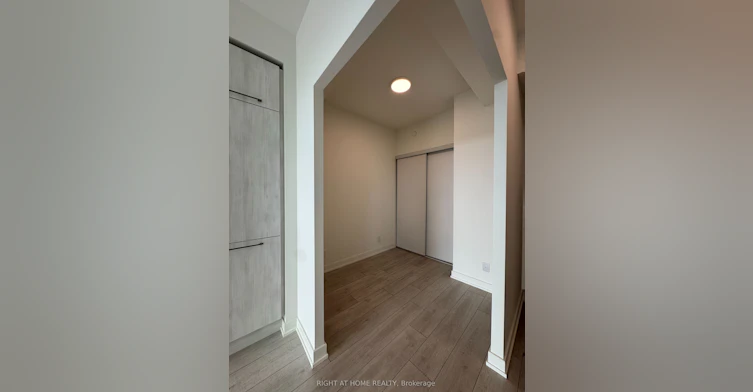 718-1381 Lakeshore Road E, Mississauga, ON, L5E 1G6 - 11