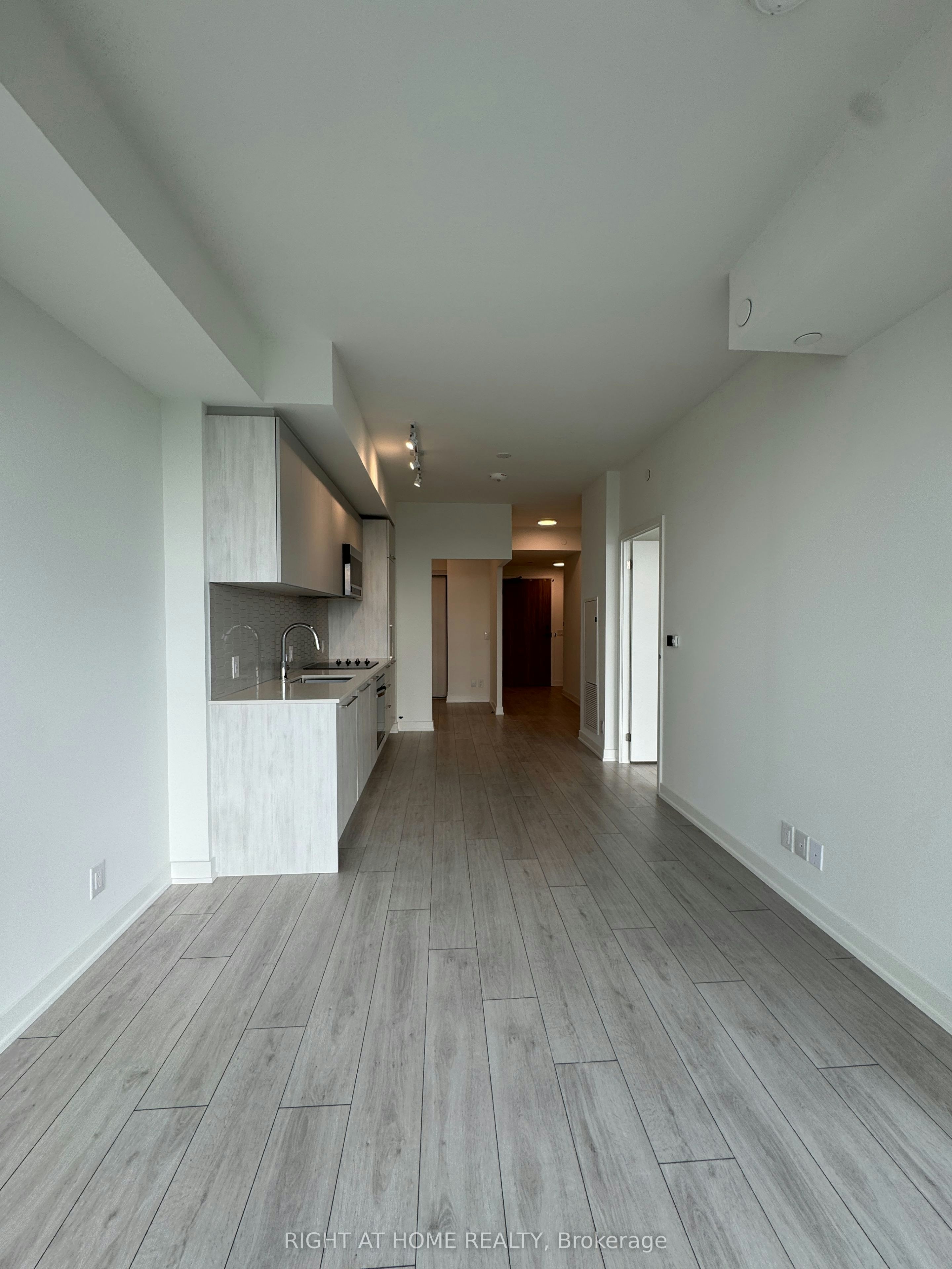 718-1381 Lakeshore Road E, Mississauga, ON, L5E 1G6 - 22