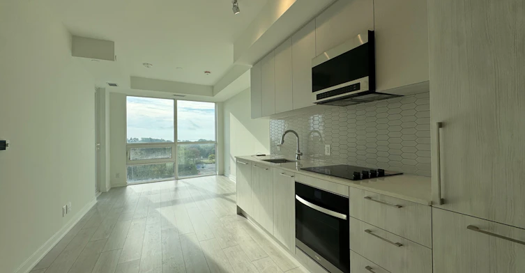 718-1381 Lakeshore Road E, Mississauga, ON, L5E 1G6