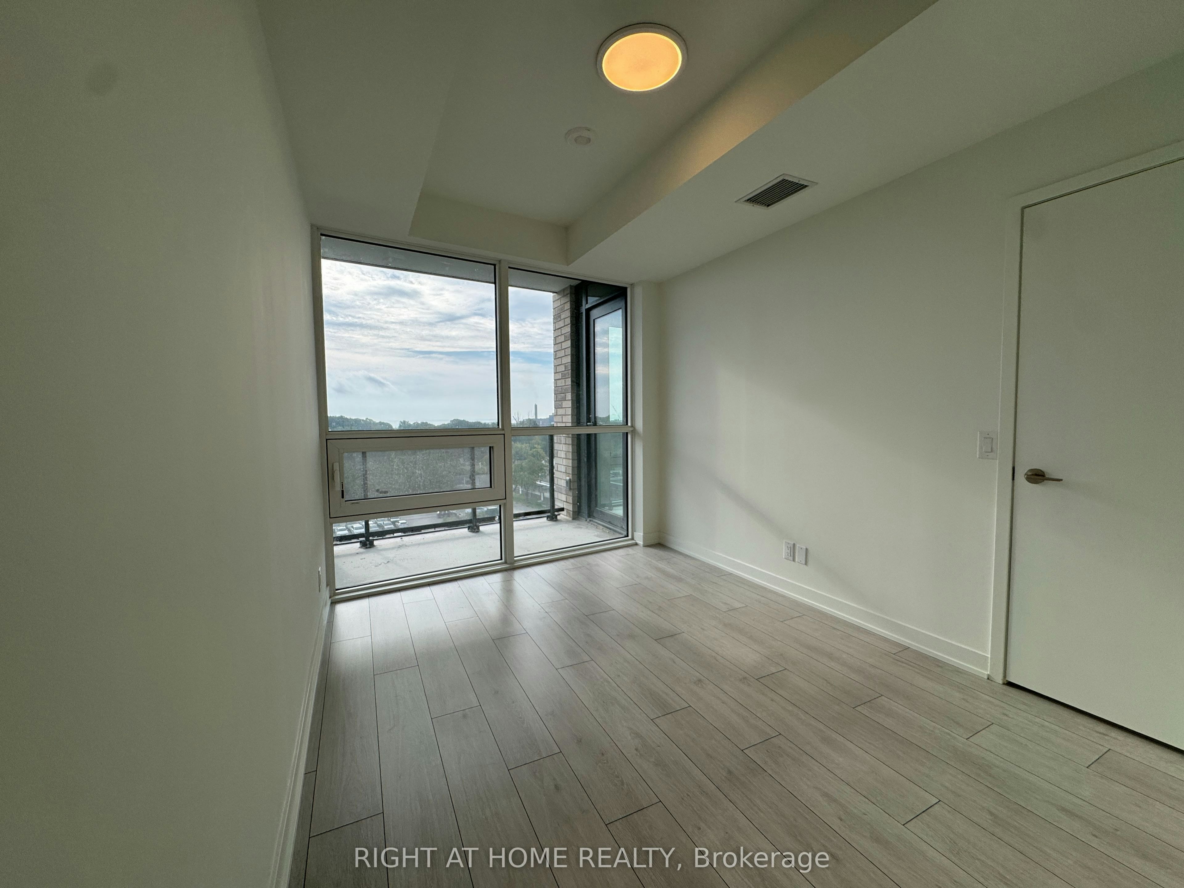 718-1381 Lakeshore Road E, Mississauga, ON, L5E 1G6 - 8