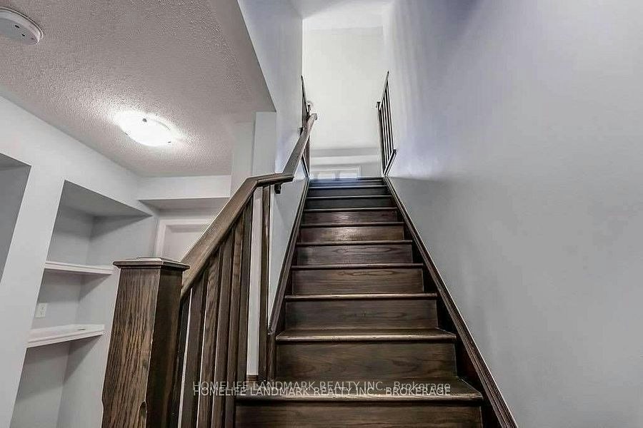 3077 Mistletoe Gardens, Oakville, ON, L6M 4M2 - 2