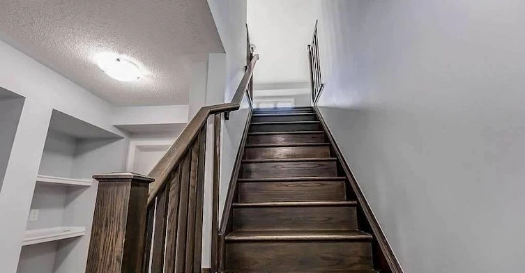 3077 Mistletoe Gardens, Oakville, ON, L6M 4M2 - 2
