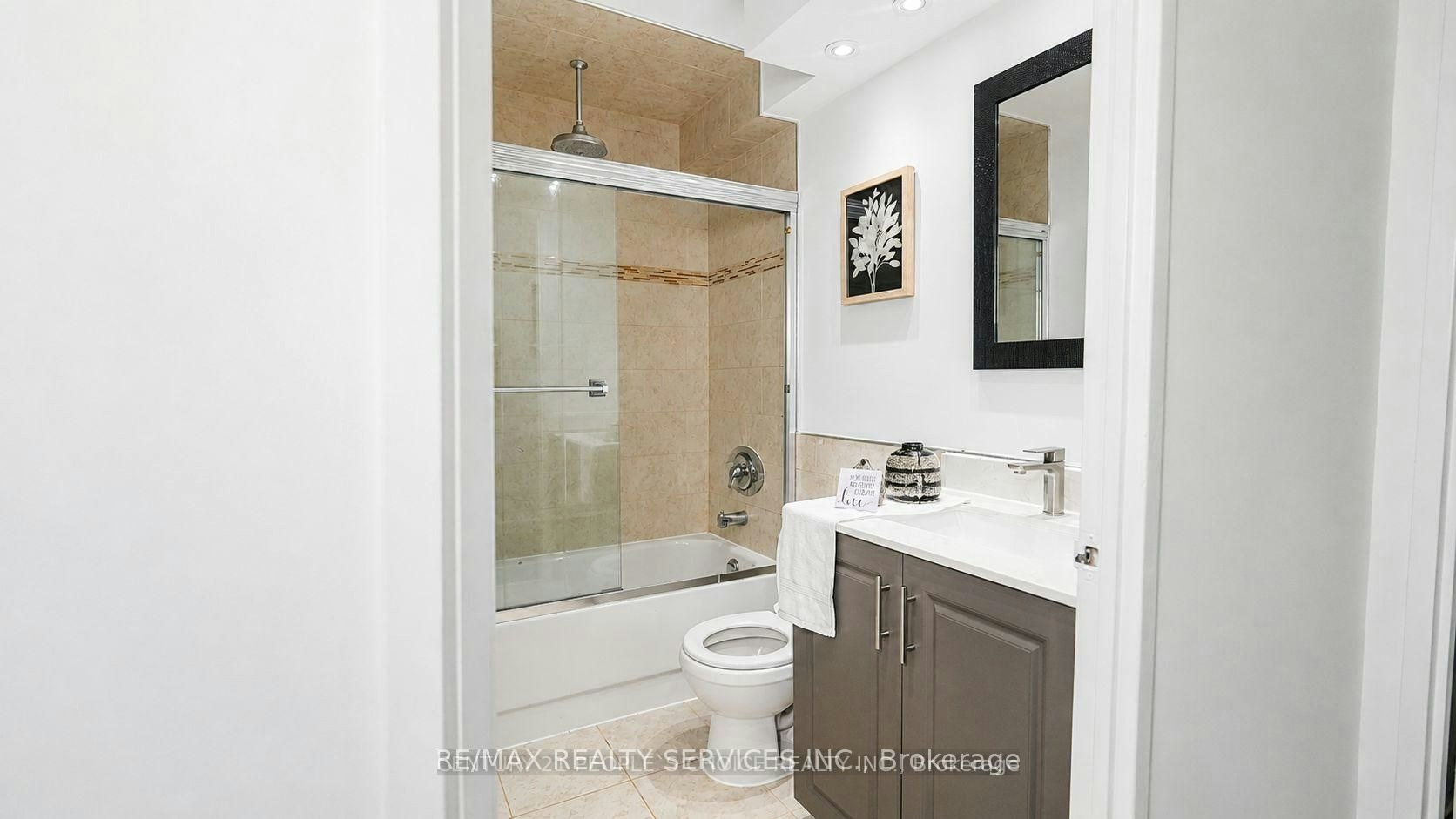 302-30 Malta Avenue, Brampton, ON, L6Y 4S5 - 8