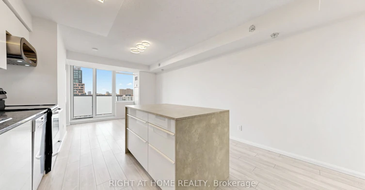1016-20 Joe Shuster Way, Toronto, ON, M6K 0A3 - 13