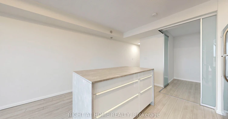 1016-20 Joe Shuster Way, Toronto, ON, M6K 0A3 - 14