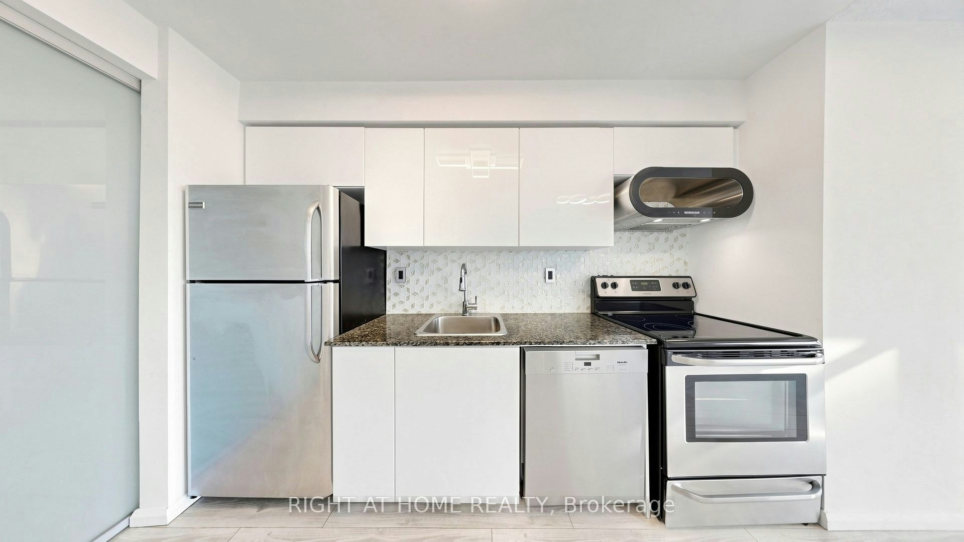 1016-20 Joe Shuster Way, Toronto, ON, M6K 0A3 - 15