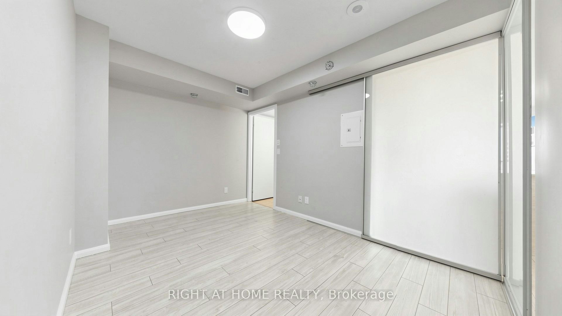 1016-20 Joe Shuster Way, Toronto, ON, M6K 0A3 - 19