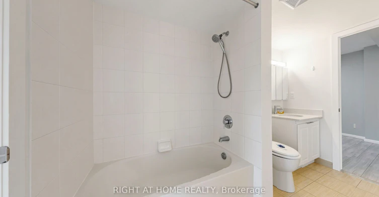 1016-20 Joe Shuster Way, Toronto, ON, M6K 0A3 - 28