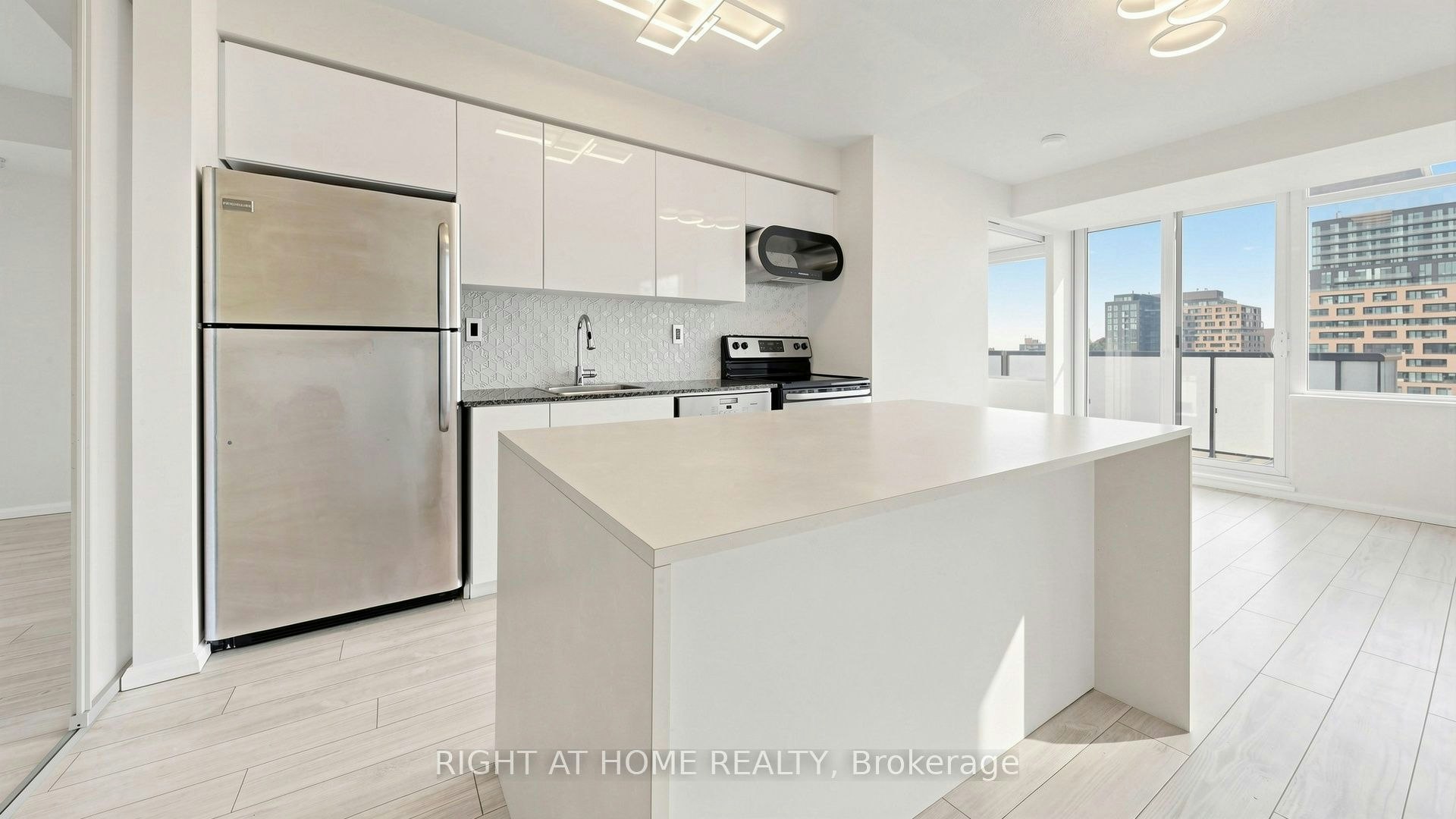 1016-20 Joe Shuster Way, Toronto, ON, M6K 0A3 - 12