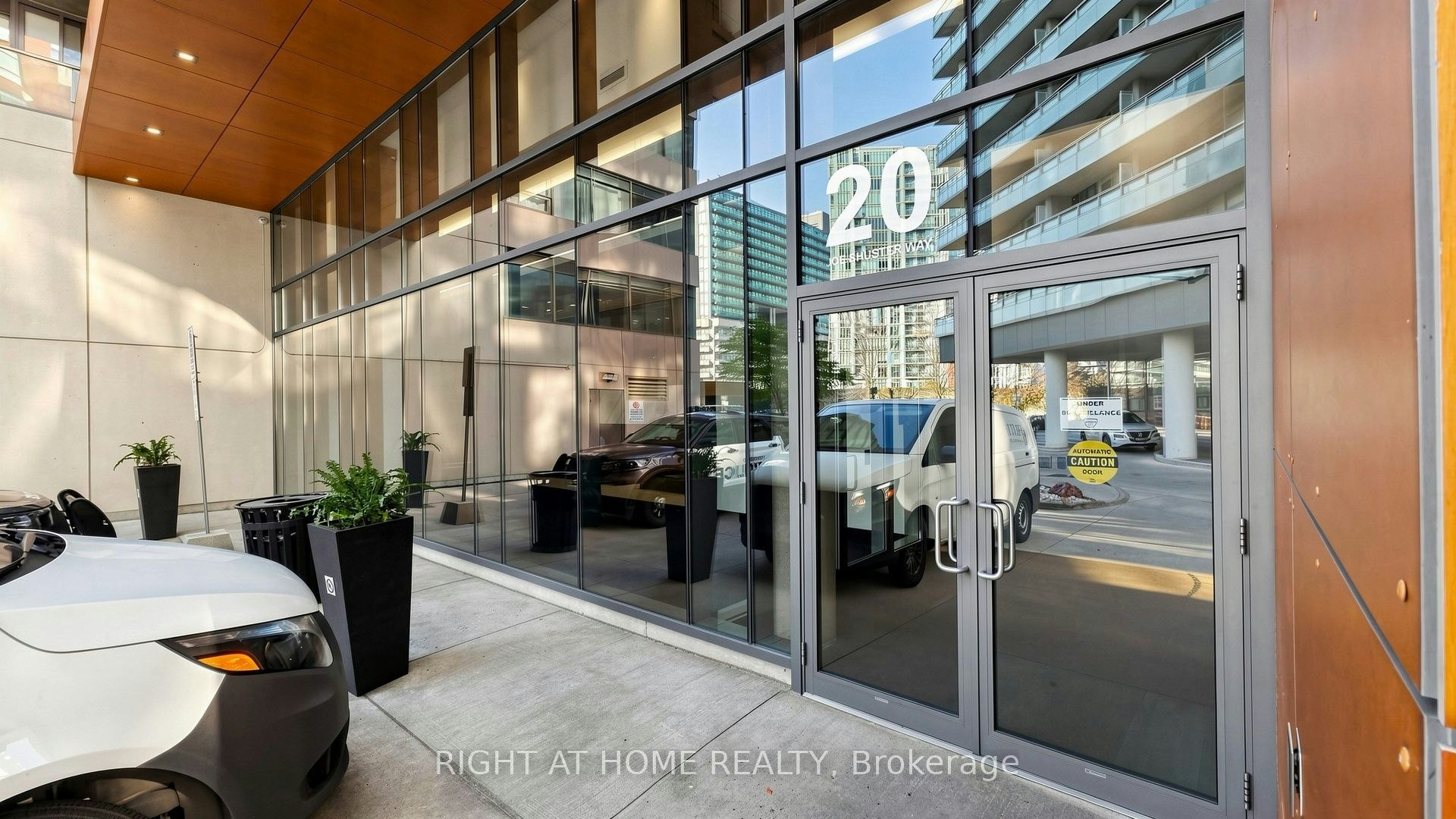 1016-20 Joe Shuster Way, Toronto, ON, M6K 0A3 - 42