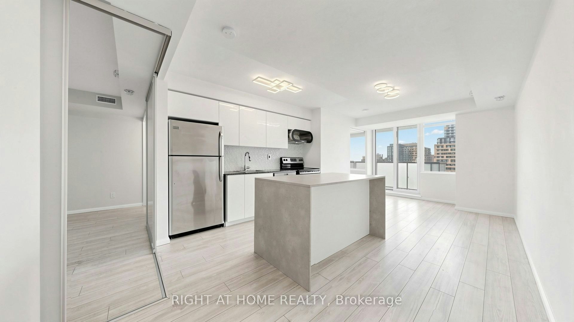 1016-20 Joe Shuster Way, Toronto, ON, M6K 0A3 - 11