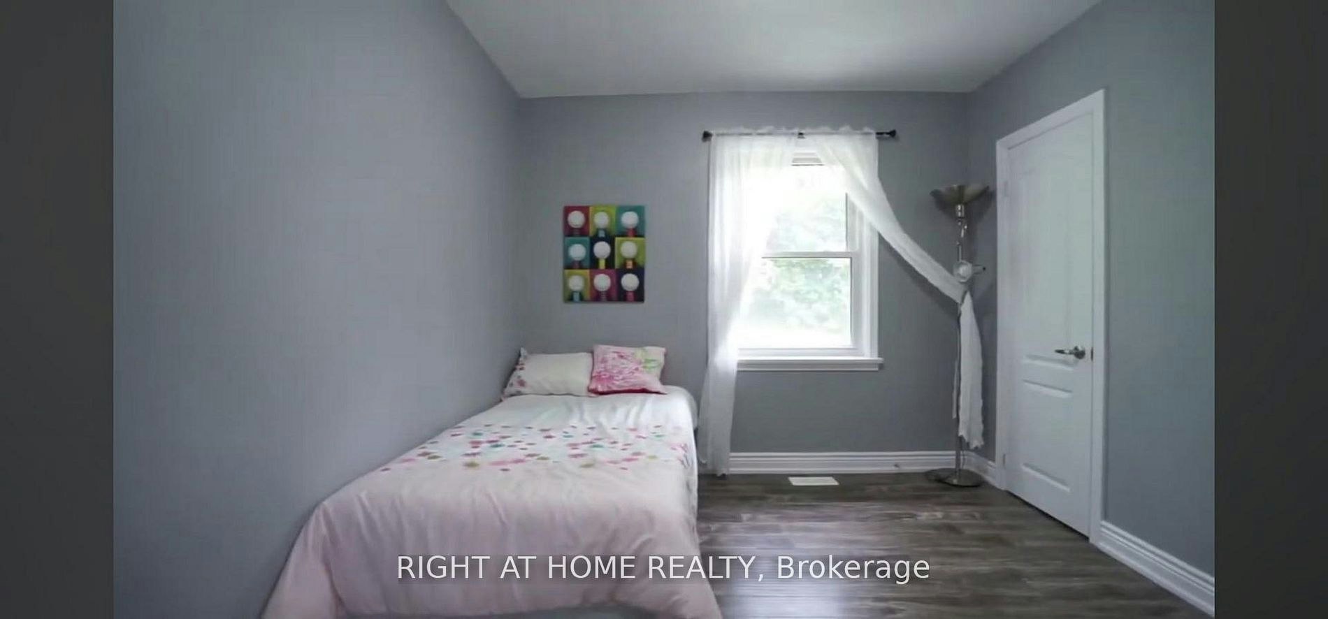15 Elizabeth Street S, Halton Hills, ON, L7G 2R1 - 8