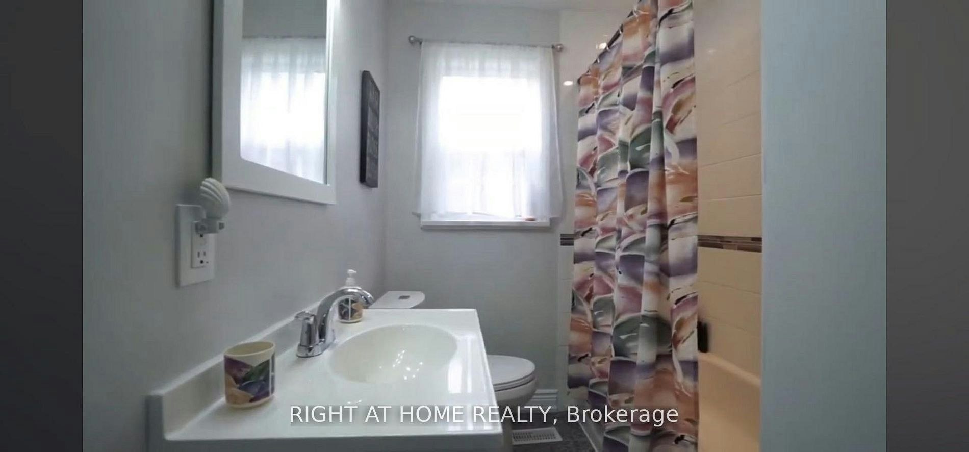 15 Elizabeth Street S, Halton Hills, ON, L7G 2R1 - 10