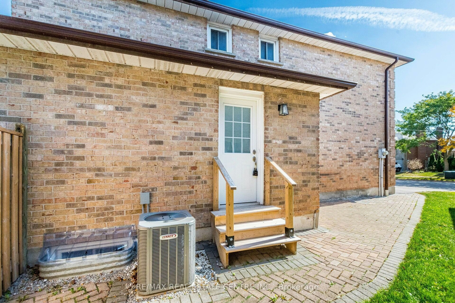 1153 Deer Run N/A, Mississauga, ON, L5C 3S3 - 39