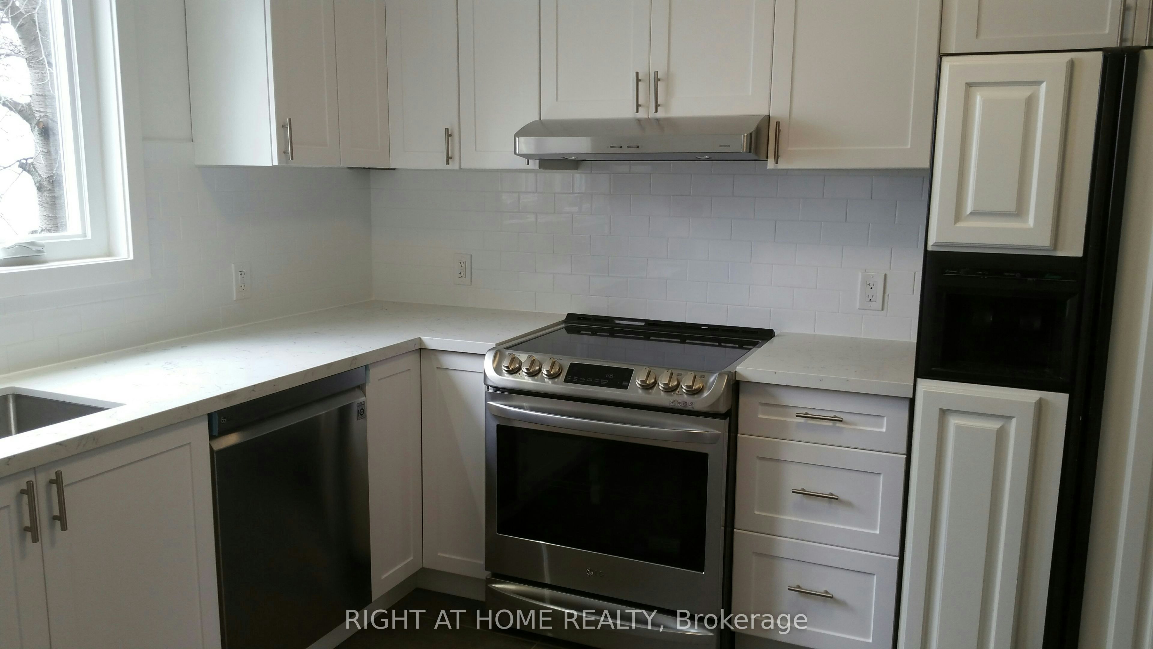 2687 Lake Shore Boulevard W, Toronto, ON, M8V 1G6 - 20