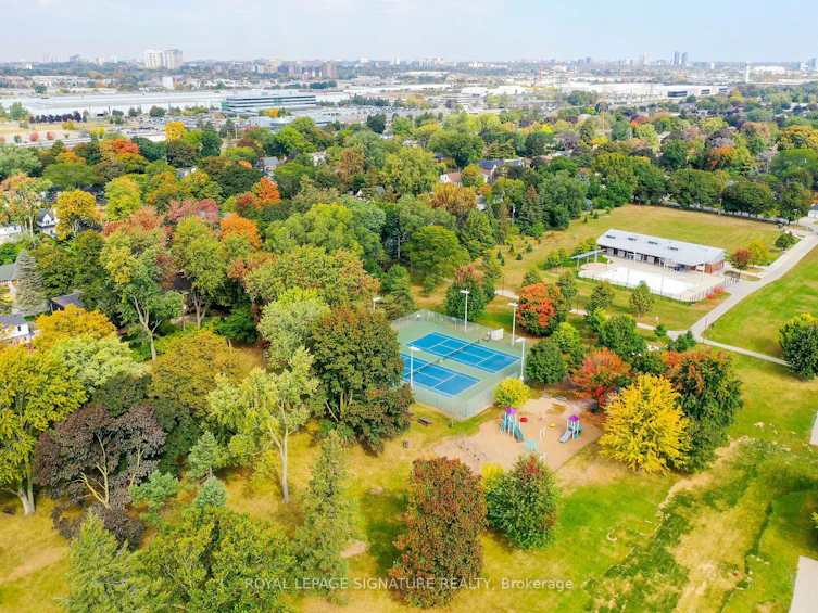 762 Duchess Drive, Mississauga, ON, L4Y 1H7 - 39