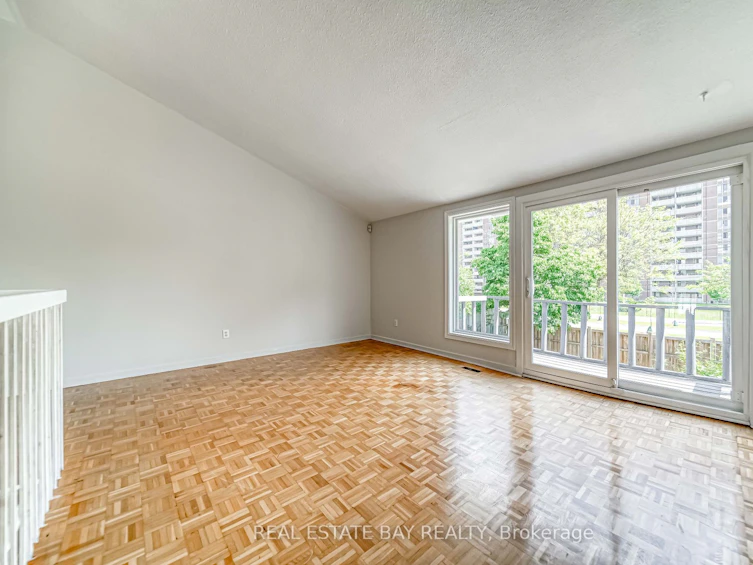 20 Moffatt Court, Toronto, ON, M9V 4E1 - 13