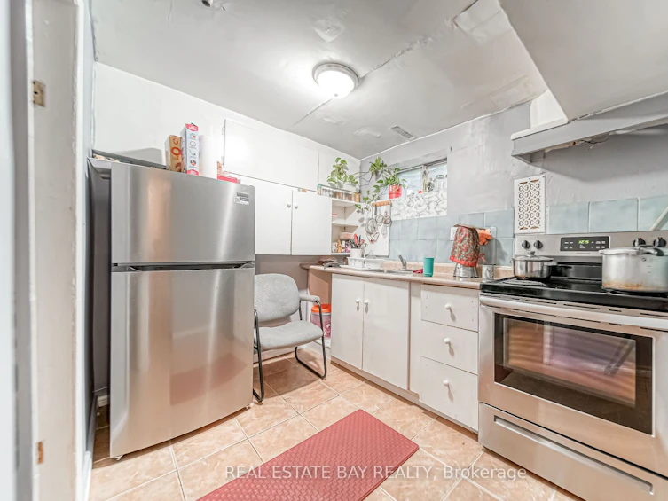 20 Moffatt Court, Toronto, ON, M9V 4E1 - 27