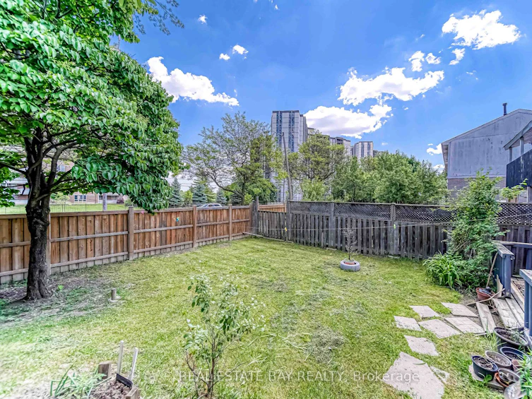 20 Moffatt Court, Toronto, ON, M9V 4E1 - 31