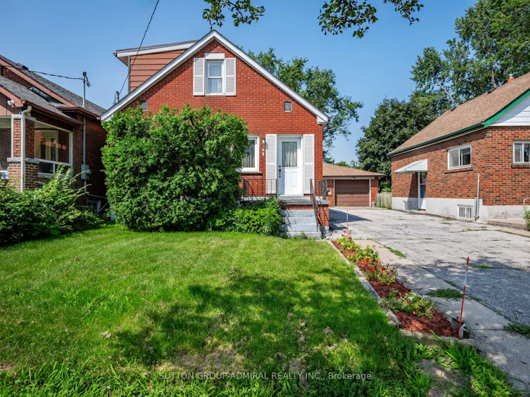 48 Frances Avenue, Toronto, ON, M8Y 3K9 - 4