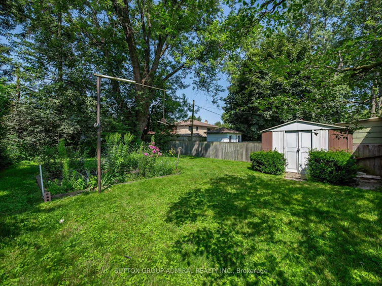 48 Frances Avenue, Toronto, ON, M8Y 3K9 - 23