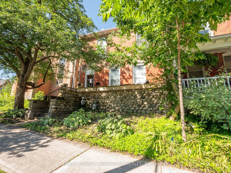 16 First Street, Orangeville, ON, L9W 2C7