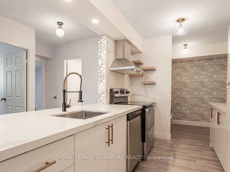 105-320 Dixon Road, Toronto, ON, M9R 1S8 - 2