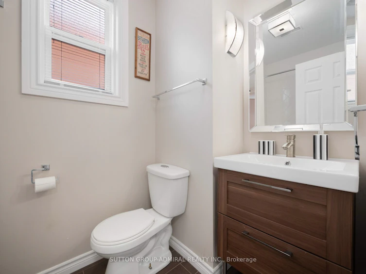 112 Edinborough Court, Toronto, ON, M6N 2E8 - 31