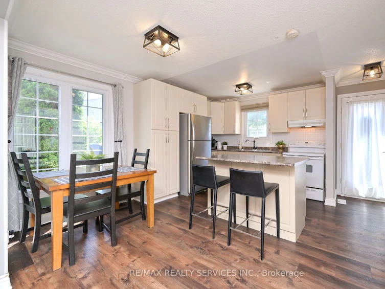 12 Hector Court, Brampton, ON, L6S 1P1 - 7