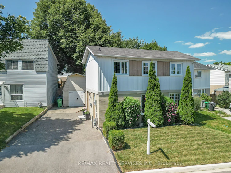12 Hector Court, Brampton, ON, L6S 1P1