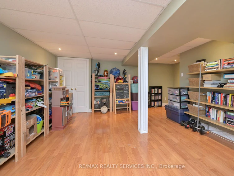 12 Hector Court, Brampton, ON, L6S 1P1 - 23