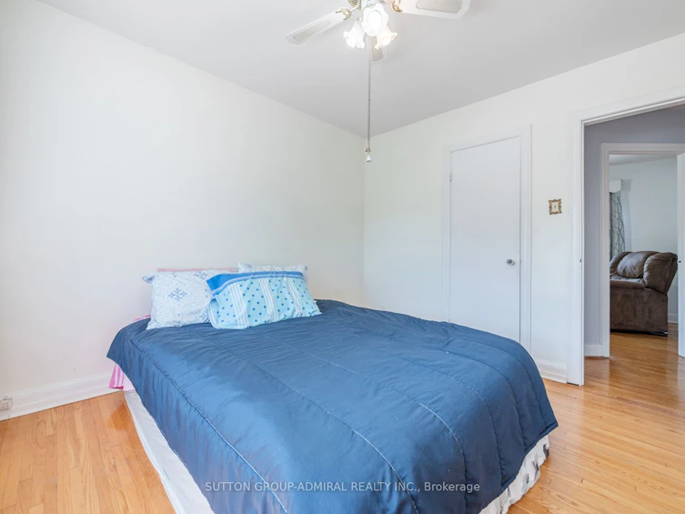 50 Dorsey Drive, Toronto, ON, M6L 3B9 - 10