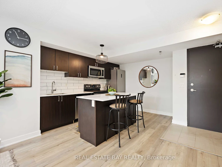 401-11 Superior Avenue, Toronto, ON, M8V 0A7 - 5