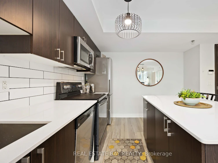 401-11 Superior Avenue, Toronto, ON, M8V 0A7 - 9