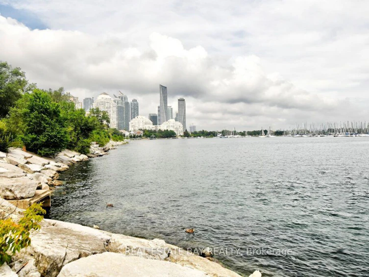 401-11 Superior Avenue, Toronto, ON, M8V 0A7 - 33