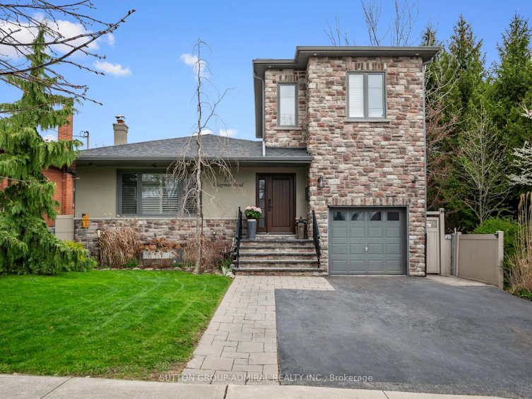 138 Chapman Road, Toronto, ON, M9P 1G3