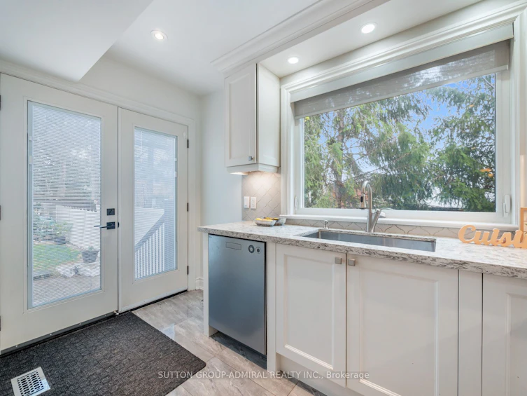 138 Chapman Road, Toronto, ON, M9P 1G3 - 10