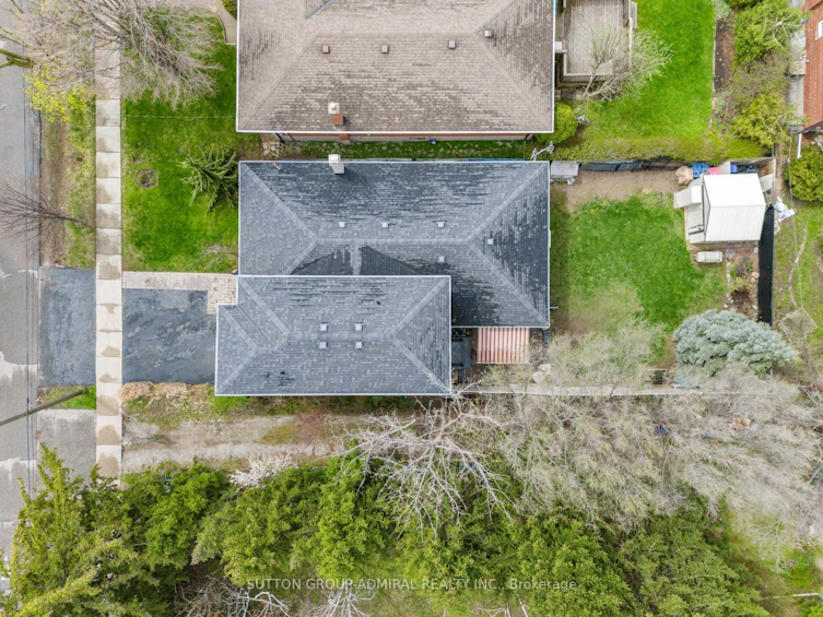 138 Chapman Road, Toronto, ON, M9P 1G3 - 36