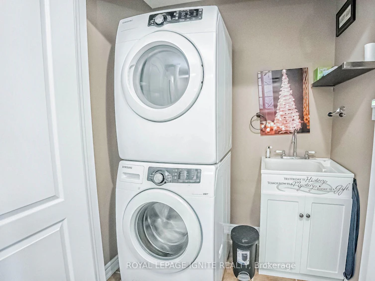 7 Beachville Circle, Brampton, ON, L6X 0V4 - 32