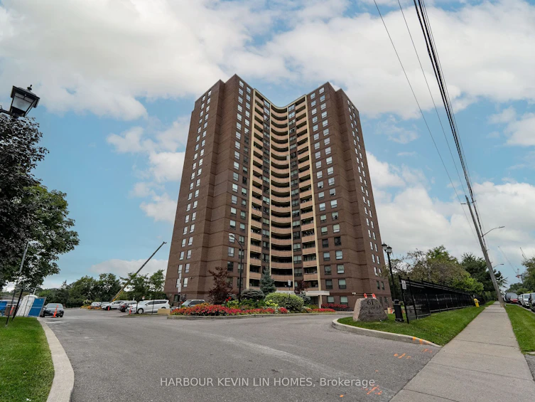 2011-61 Richview Road, Toronto, ON, M9A 4M8