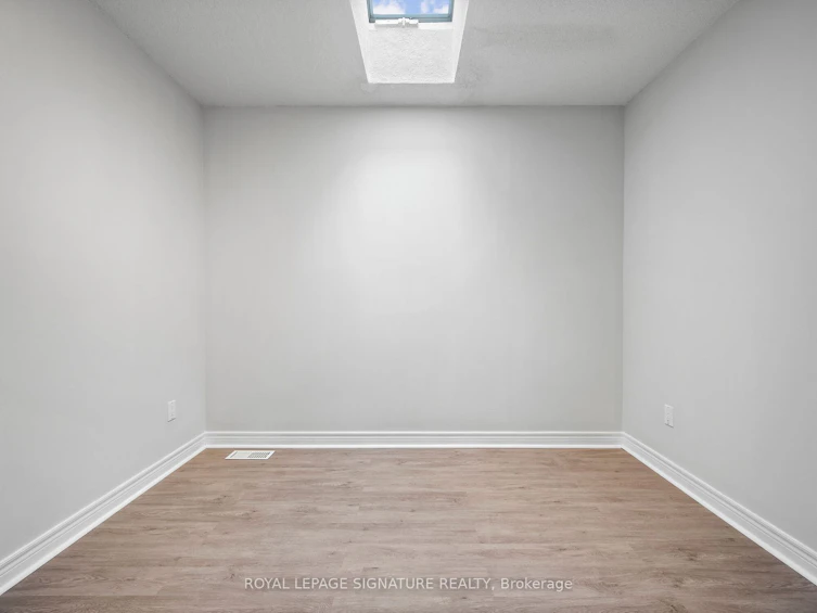 860 Saint Clarens Avenue, Toronto, ON, M6H 3X6 - 23