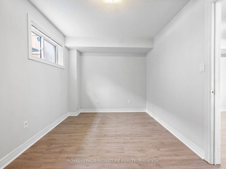 860 Saint Clarens Avenue, Toronto, ON, M6H 3X6 - 31